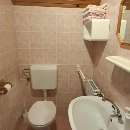 بيت ضيافة Rooms-apartment Renata