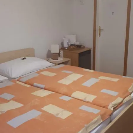 Rooms-apartment Renata ブレッド